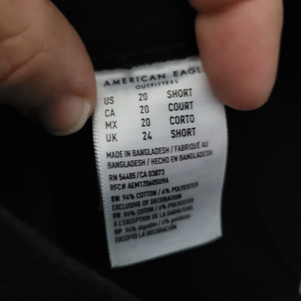 AMERICAN EAGLE | black high rise button fly jeans - size 20 short - Picture 9 of 10